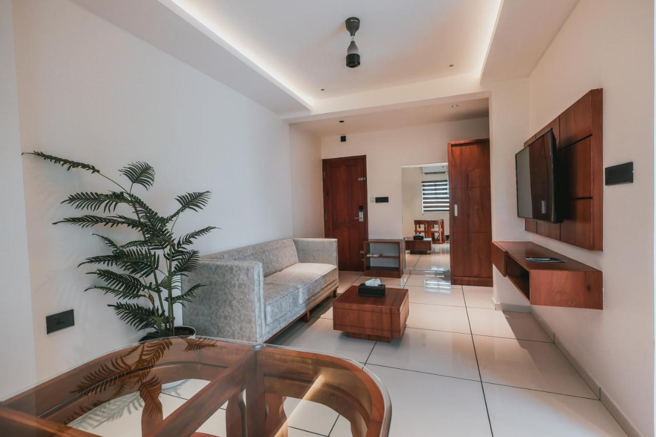 Fortview Suites Kāsaragod Buitenkant foto