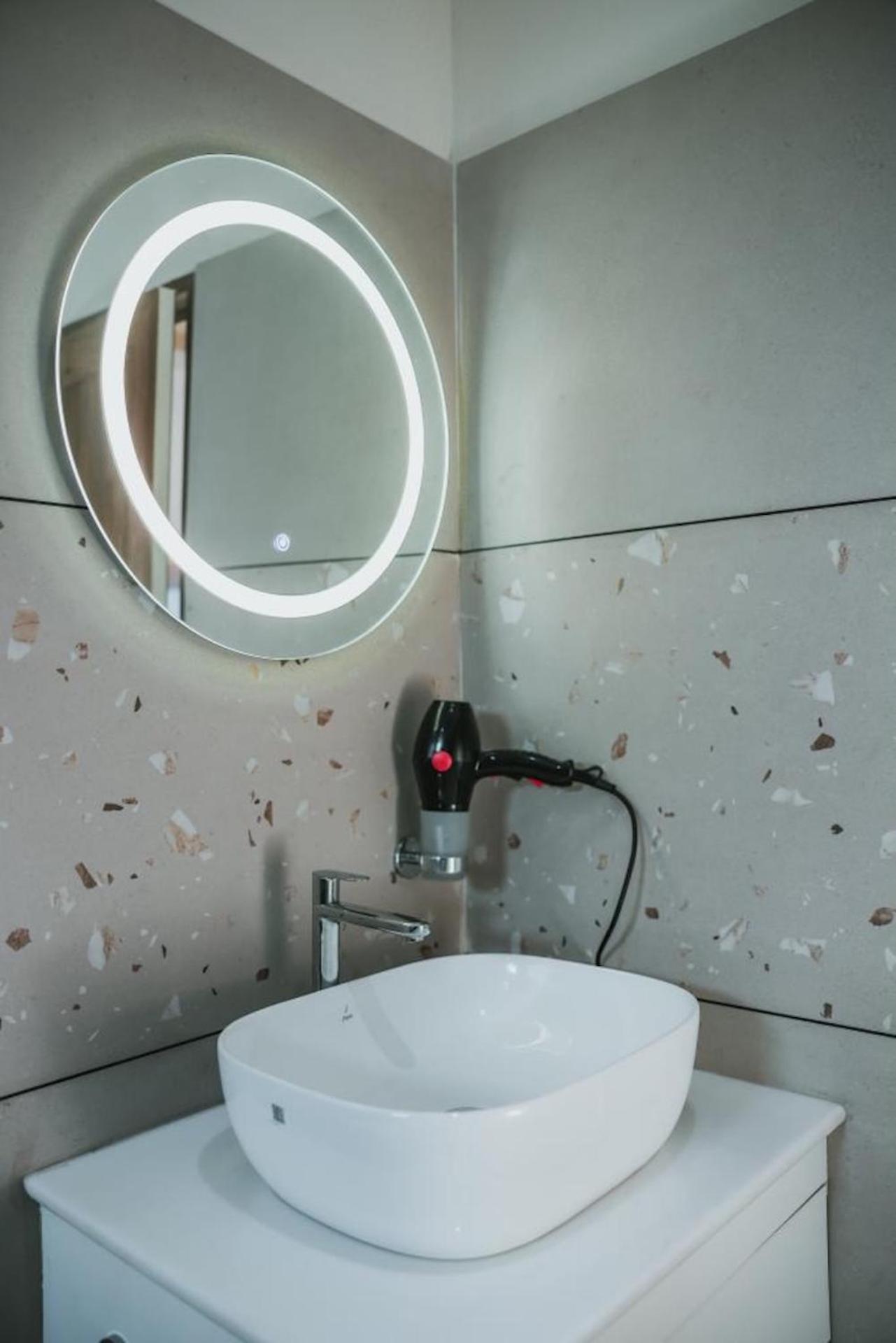 Fortview Suites Kāsaragod Buitenkant foto